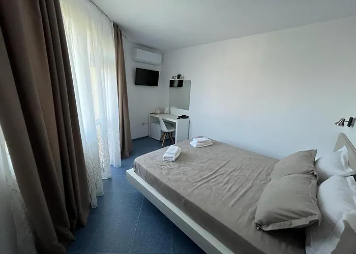 Satmar Лозенец